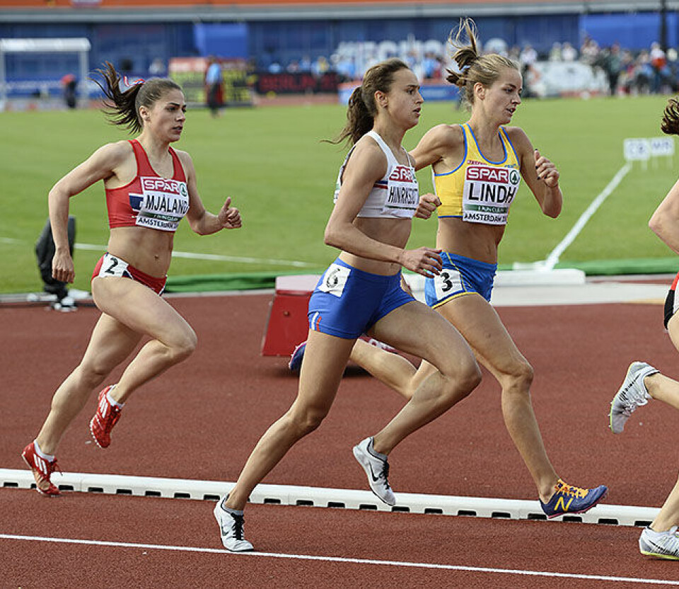 Hedda Hynne viste på nytt klasse og er finaleklar på 800 m 800-heat2-nordisk-bakerst-etter-400_D4N9997.jpg