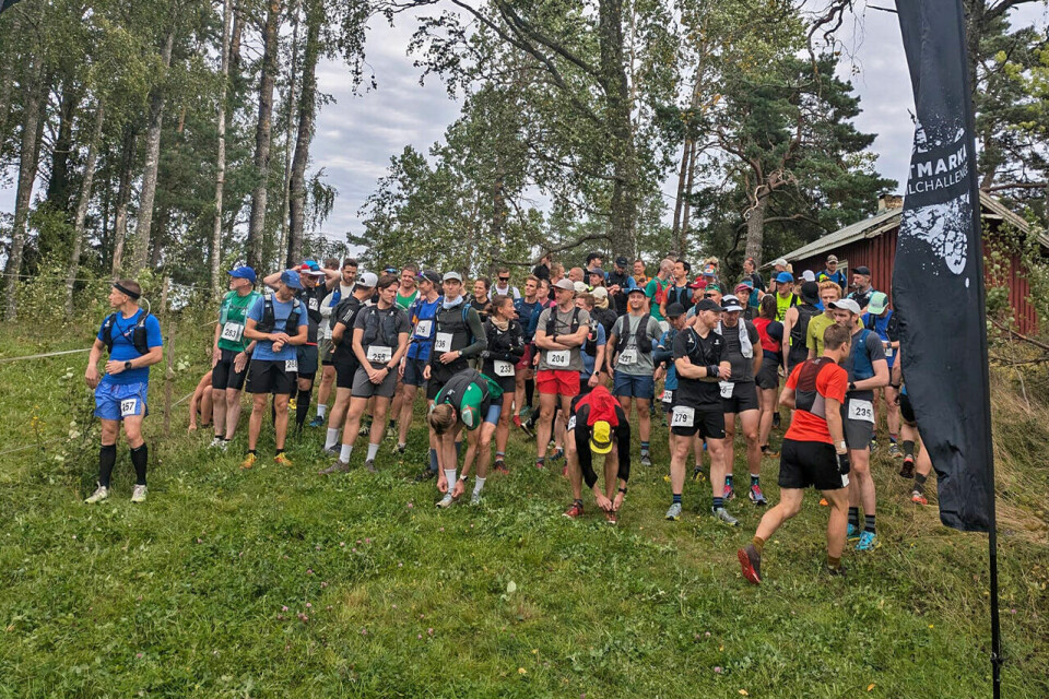Starten går for 2024-utgaven av Østmarka Trail Challenge - Flyktningeruta. Løypa bød på våte forhold denne gangen. (Foto: Arrangøren) Starten går for 2024-utgaven av Østmarka Trail Challenge - Flyktningeruta. Løypa bød på våte forhold denne gangen. (Foto: Arrangøren)