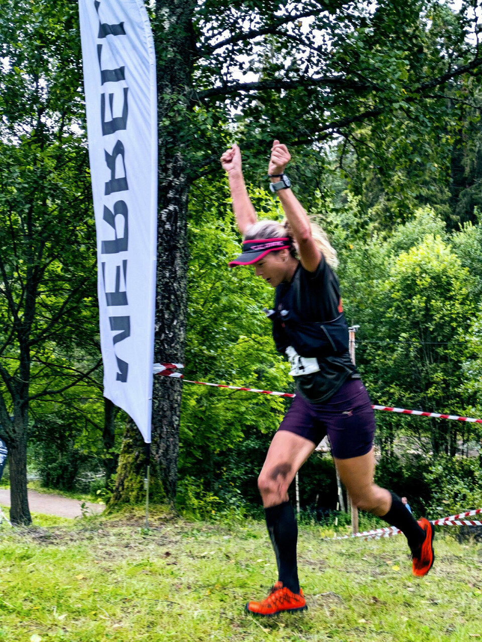 Åsmund Sunde Valseth og Wenche Christenssen vant Østmarka Trail Challenge christenssen-vinner.jpg
