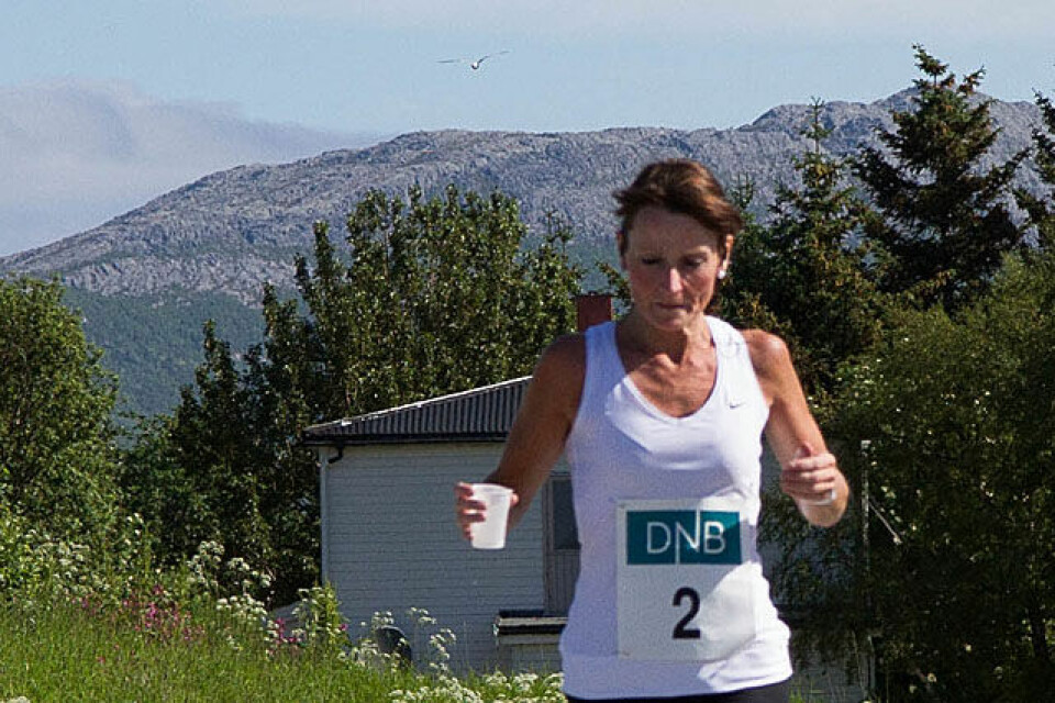 413 løpere under blå himmel og gode forhold på Alstahaug ingressbilde_NMR-140614_-7442_Startnr2
