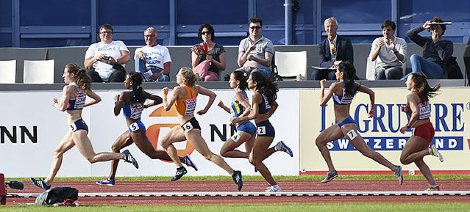 Hedda Hynne viste på nytt klasse og er finaleklar på 800 m 800-heat3-siste-sving_50D0282.jpg
