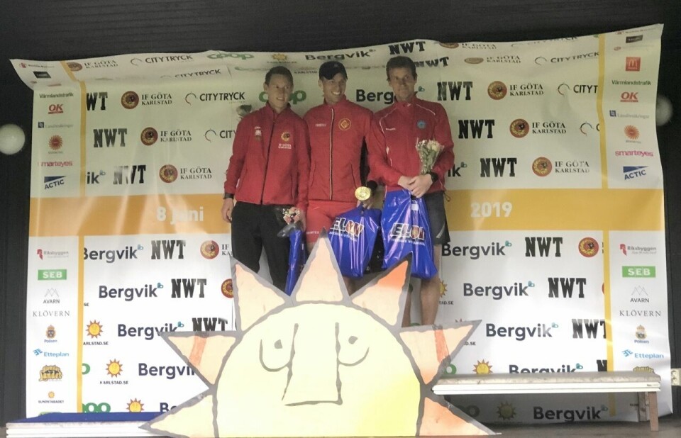 Norske seire på 5 km i Karlstad Stadslopp Pall-5k_menn_foto_TrondHansen (1280x824).jpg