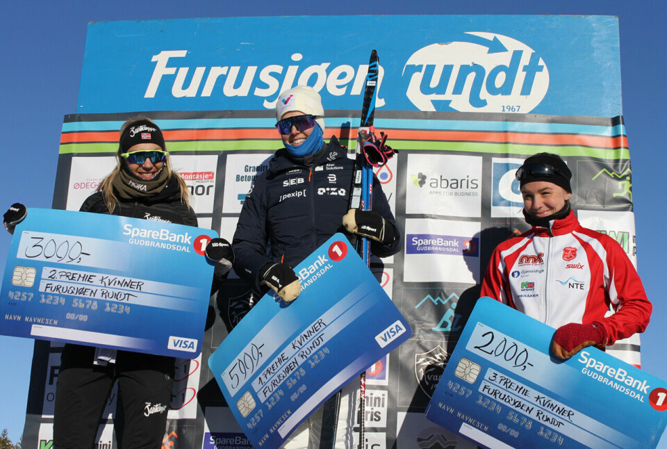517 fullførte skirennet Furusjøen Rundt i solskinn 45km-premiepall-kvinner.jpg