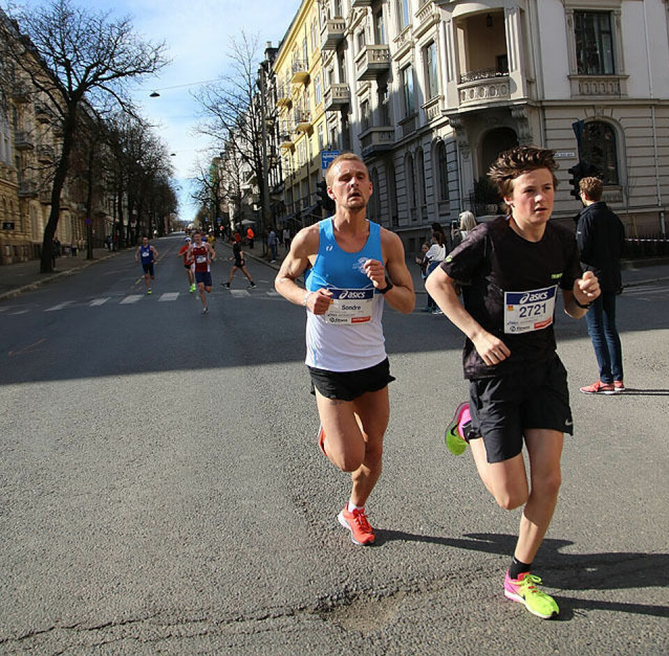 Sentrumsløpet 2018: Familien Haugens store dag 6km_passering_Magnus_Tuv_Myhre_Sondre_Skjelvik_IMG_3637.jpg