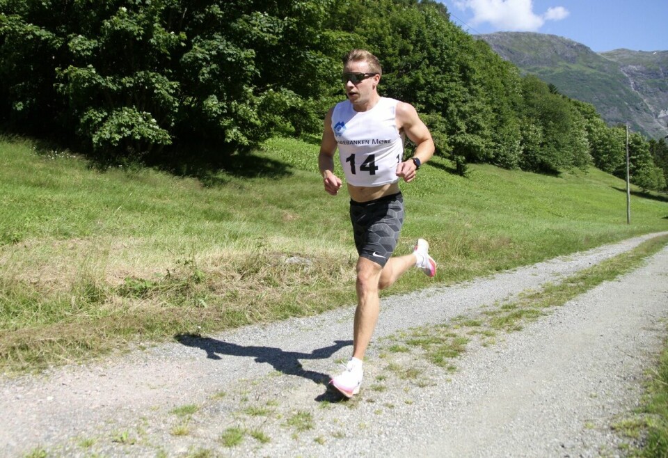 Olav Erling Aaland vinner Hellesyltløpet 2023. Han var 2 minutt og 25 sekund foran nummer to Olav Erling Aaland vinner Hellesyltløpet 2023. Han var 2 minutt og 25 sekund foran nummer to