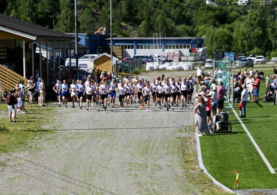 Hege Ringdal og Olav Erling Aaland vant Hellesyltløpet Foer_start