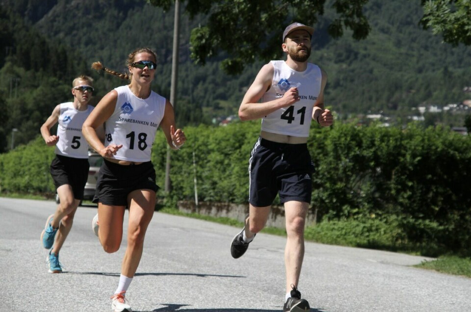 Hege Ringdal og Olav Erling Aaland vant Hellesyltløpet Hege_Ringdal_start