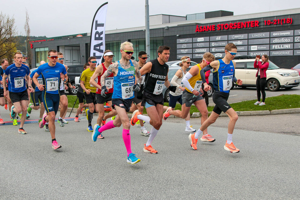 Adele Henriksen satte U20-rekord i Åsane Halvmaraton 3J6A2035.jpg