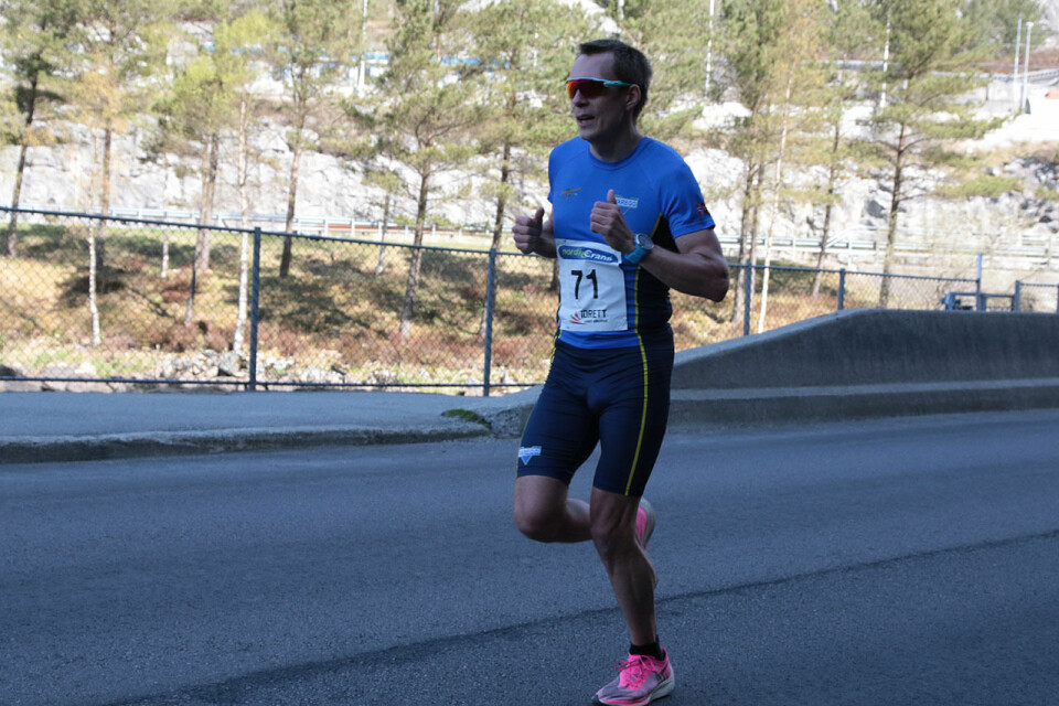 Adele Henriksen satte U20-rekord i Åsane Halvmaraton 3J6A2273.jpg