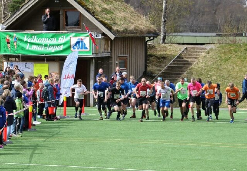 Uhre Hammersvik og Smenes vant 1.mai løpet på Åheim 01_starten.jpg