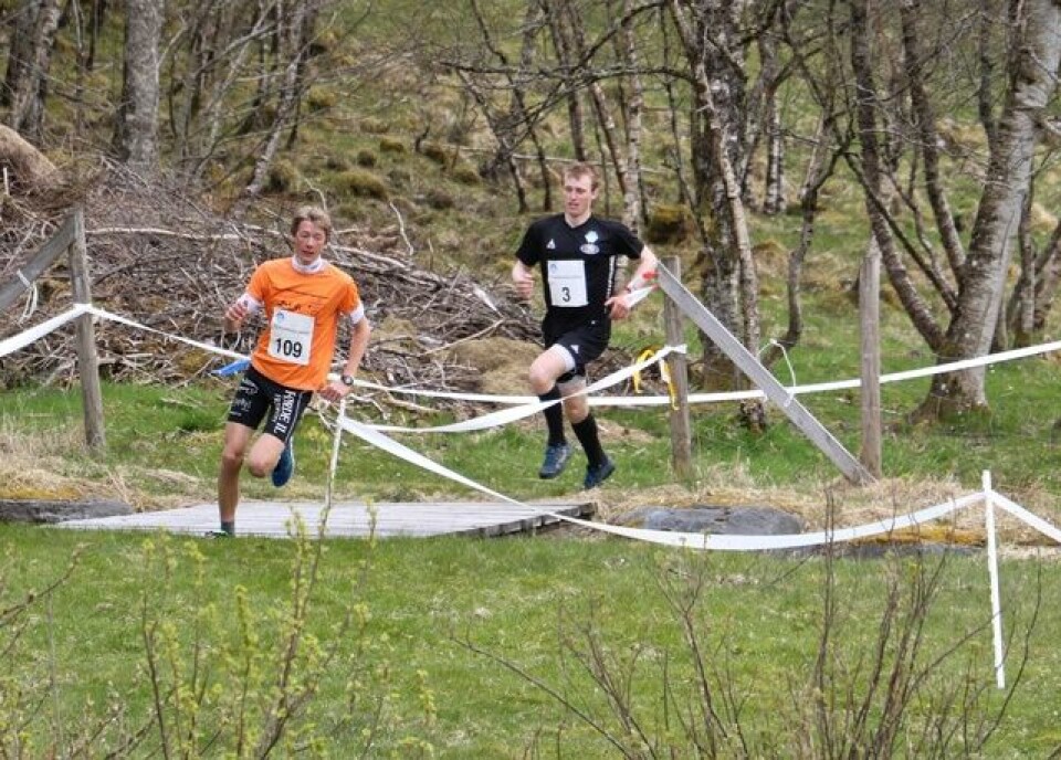 Uhre Hammersvik og Smenes vant 1.mai løpet på Åheim 02_duell.jpg