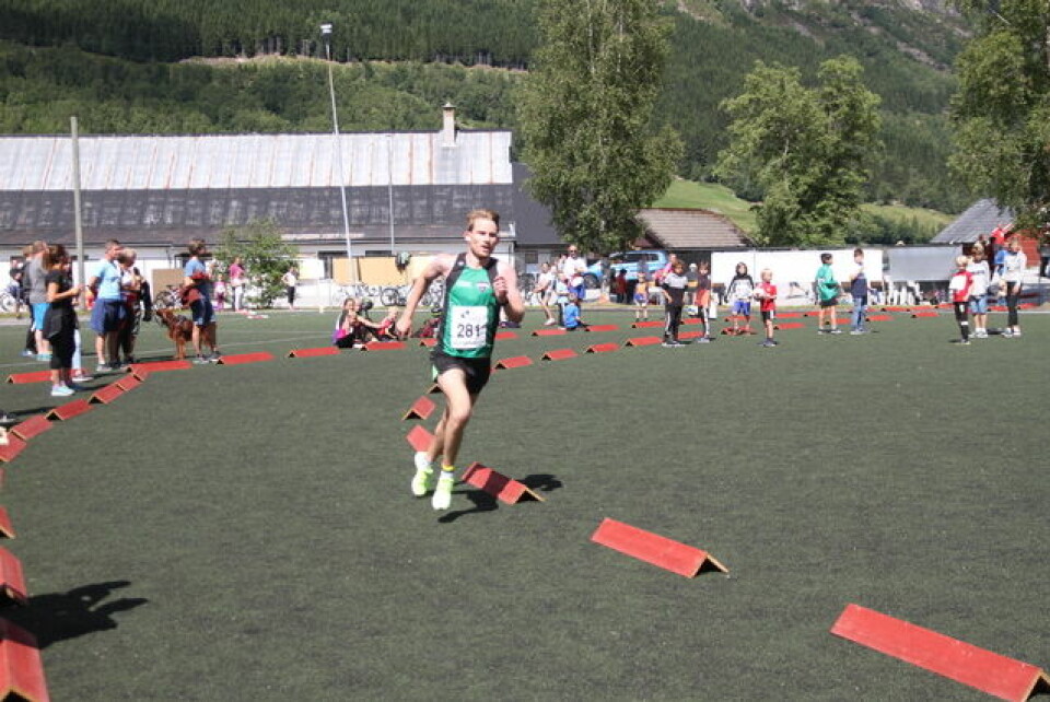 368 løpere i konkurranseklassene i Jølster Maraton Viner_5km_Knut_Olav_Øygard