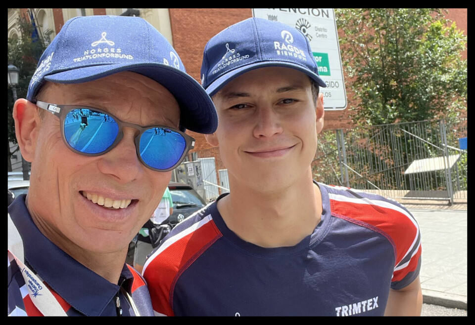 Fra 1. mai i fjor startet Frode Viberg Jermstad (til venstre) som assisterende sportssjef i Norges Triatlonforbund. Her sammen med landslagsutøver Sebastian Wernersen. (Foto: Privat) Fra 1. mai i fjor startet Frode Viberg Jermstad (til venstre) som assisterende sportssjef i Norges Triatlonforbund. Her sammen med landslagsutøver Sebastian Wernersen. (Foto: Privat)