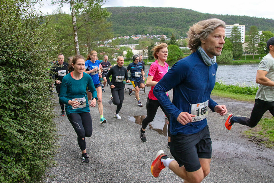 En del vind i Springkarusellens fjerde løp 3J6A3475.jpg