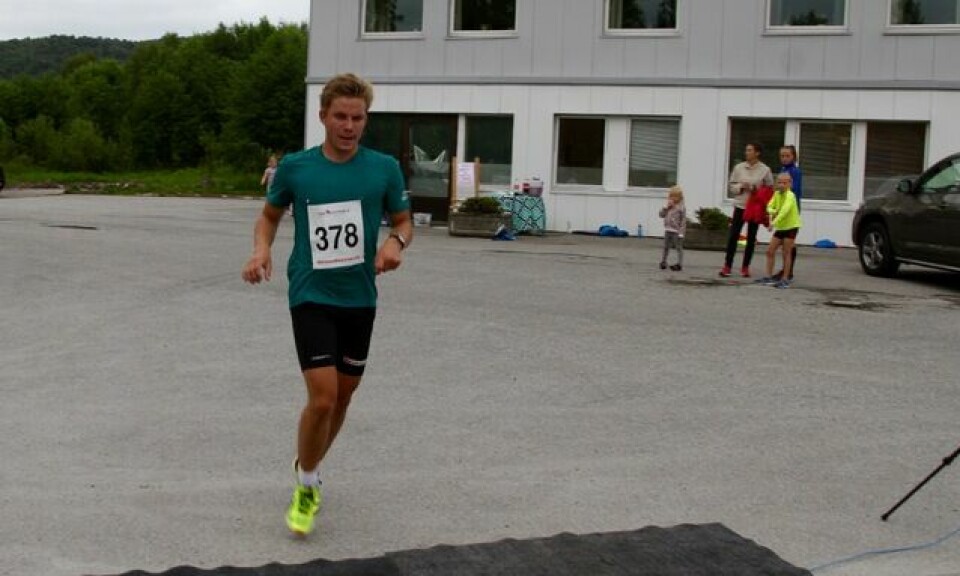 Feriegjest vant det andre løpet i Ålesund sommerkarusell Iver_Mathias_Linge_Glomnes