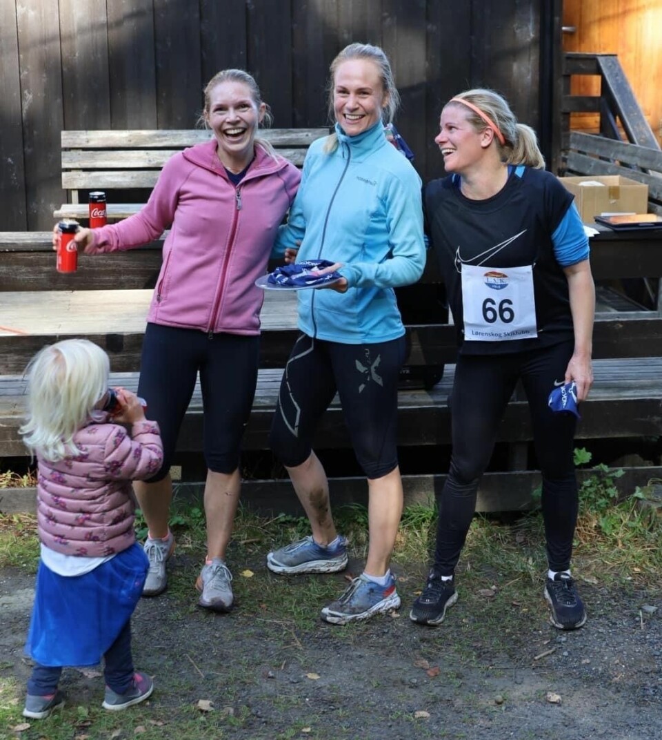 112 løp Åmodtdammen Terrengløp i Lørenskog Pall-kvinner-10km.jpg