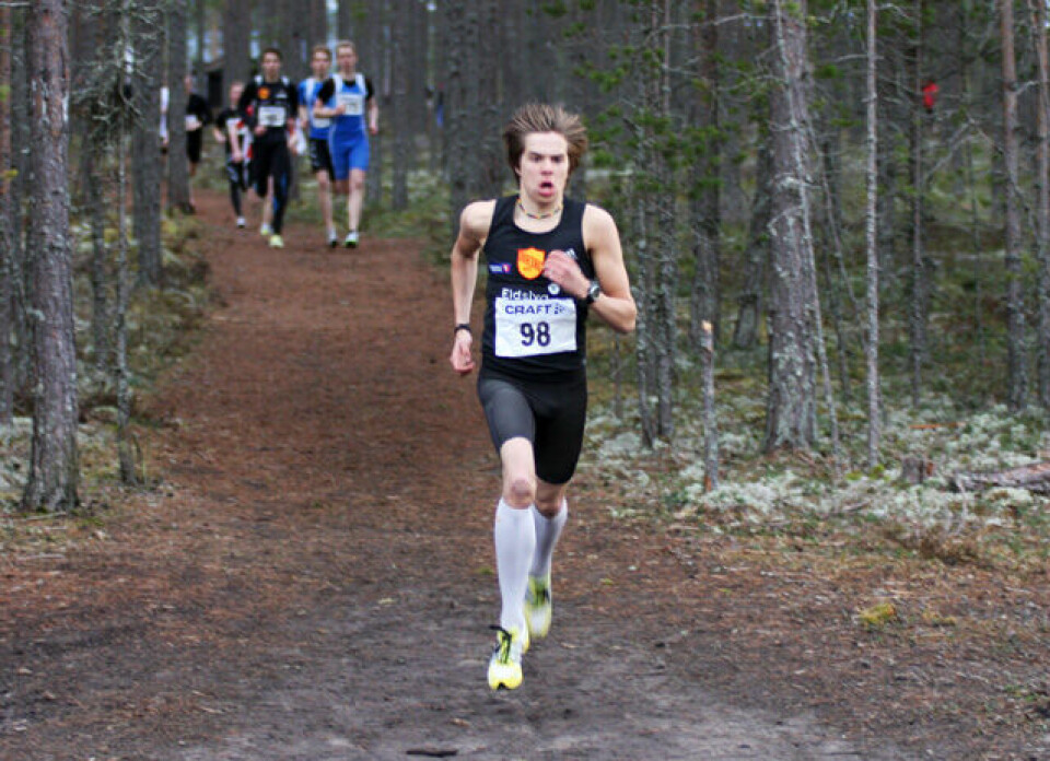 Stort og godt terreng-KM i Elverum Vegard_Oelstad_startkanon