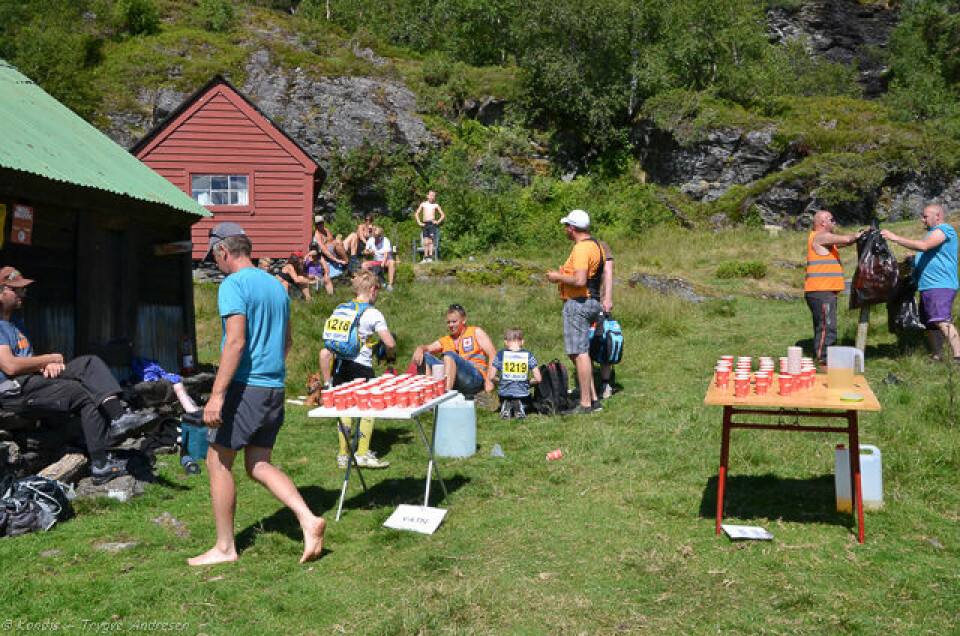 Øyvind H. Sundby og May Britt Buer vant Kvasshovden opp DSC_3931.jpg