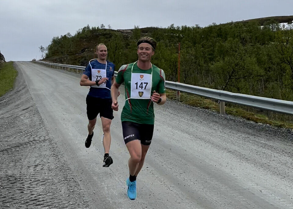Forsvarssjefen løp Mauketon for første gang Mauketon-03.jpg