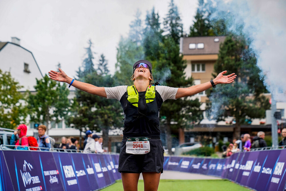 Kirsten Hindhammer Amundsgård jubler for andreplassen i UTMB Wild Strubel i Sveits. (Foto: @wildstrubelbyutmb, @agencezoom) Kirsten Hindhammer Amundsgård jubler for andreplassen i UTMB Wild Strubel i Sveits. (Foto: @wildstrubelbyutmb, @agencezoom)