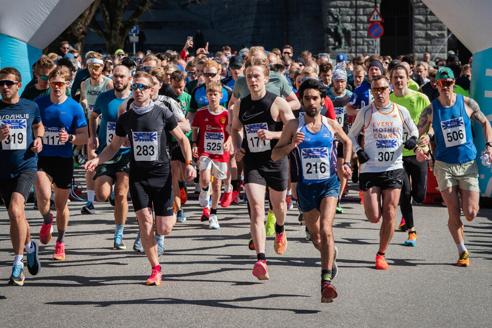 Det var folkefest og idrettsglede som preget sentrumsgatene i Haugesund lørdag formiddag. (Foto: Chris Wilhelmsen / FlowIt Digital) Det var folkefest og idrettsglede som preget sentrumsgatene i Haugesund lørdag formiddag. (Foto: Chris Wilhelmsen / FlowIt Digital)