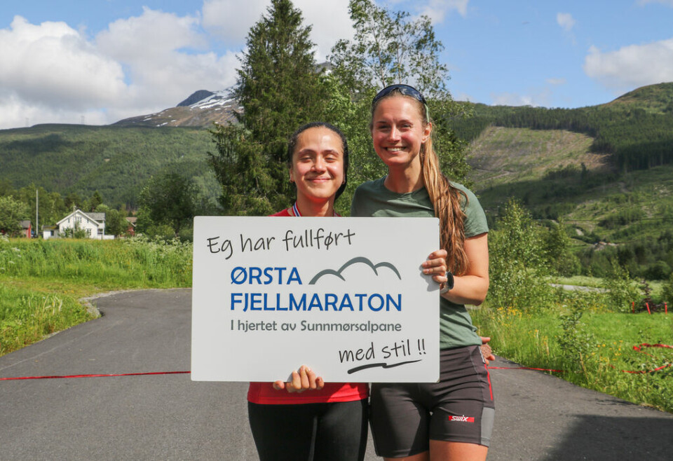 Linda Hovde og Eivind Hagen vant Ørsta fjellmaraton Sara Hadi og Hanne Lovise Jore.jpg