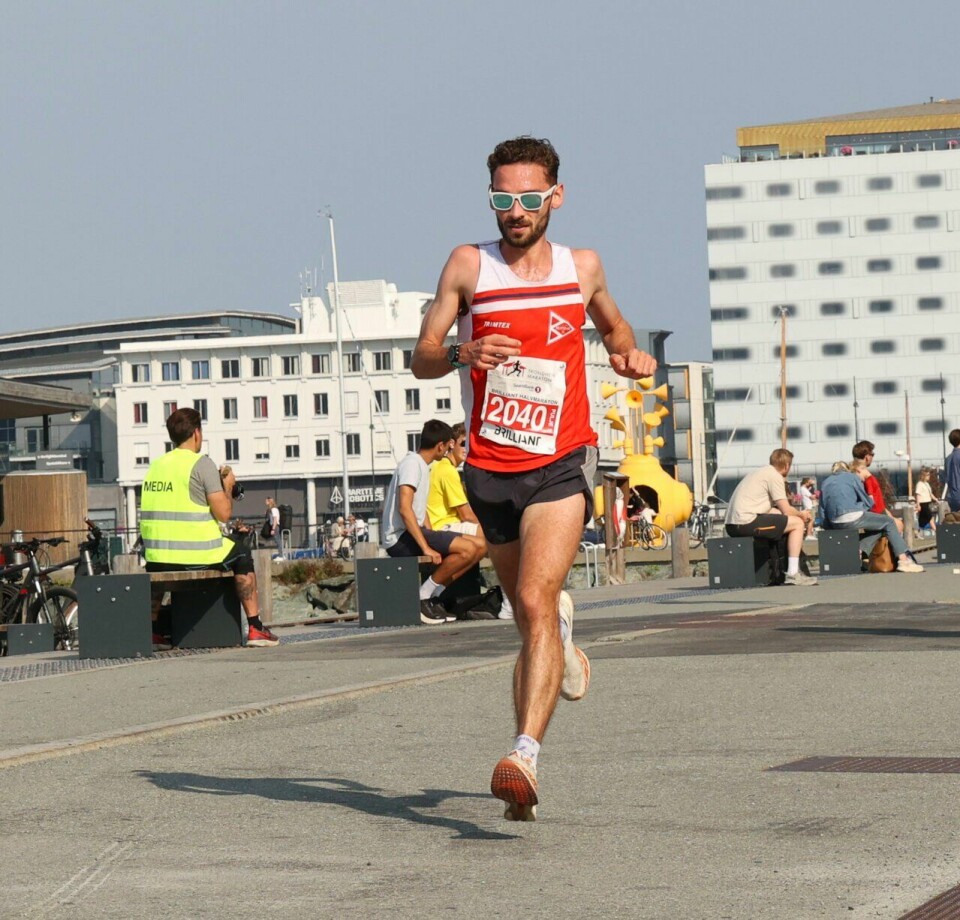 Ingrid Syltern Nerland og Andreas Dahlø Wærnes vant halvmaraton i Trondheim Maraton Alex Mauro kom på andreplass på halvmaraton under Trondheim Maraton