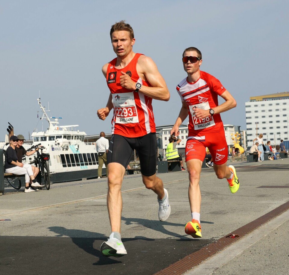 Ingrid Syltern Nerland og Andreas Dahlø Wærnes vant halvmaraton i Trondheim Maraton Lasse Blom (fremst) og Henning Halvorsen Offigstad kom på henholdsvis fjerde og tredjeplass på halvmaraton under Trondheim Maraton