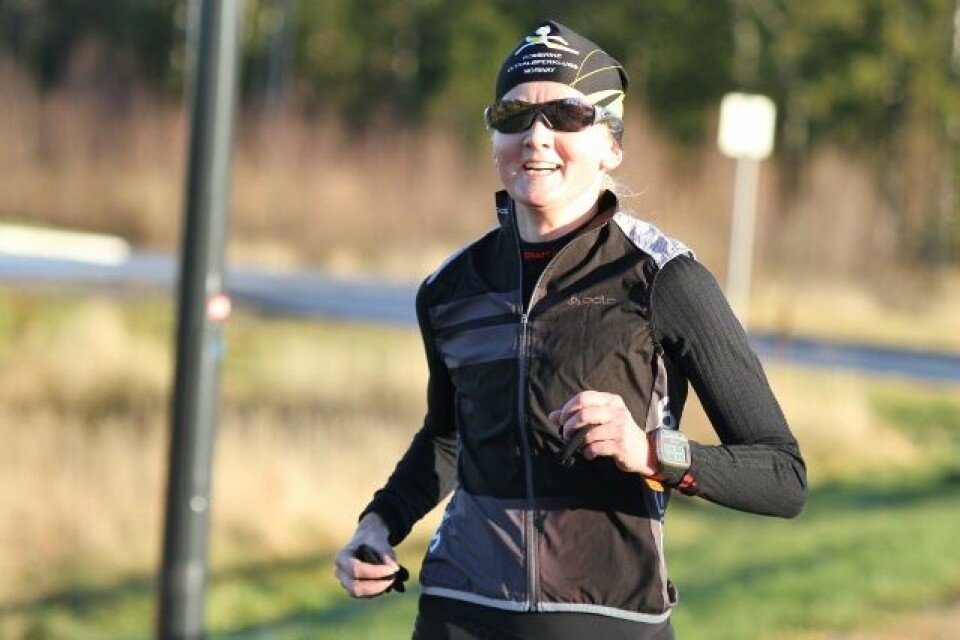 Louise Skak lå i tet under hele maratonløpet, her etter den første av fire runder (foto: Olav Engen). Louise Skak lå i tet under hele maratonløpet, her etter den første av fire runder (foto: Olav Engen).