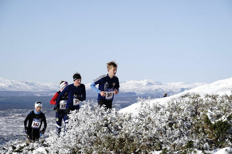 Julie Hammer og Sindre Buraas på topp i Skeikampen Opp Casper_Engum_Nilsen.jpg
