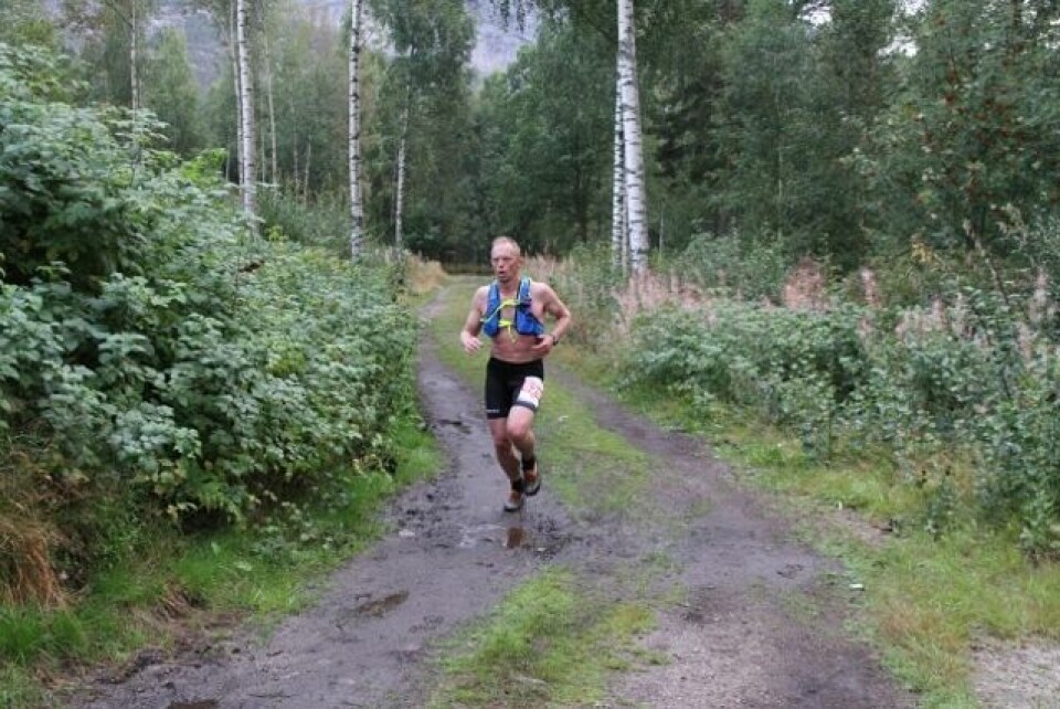 Tom Erik Halvorsen og Helen Martinsen vant TT/NM terrengultra IMG_5772_Sveinung_Håland (640x427).jpg