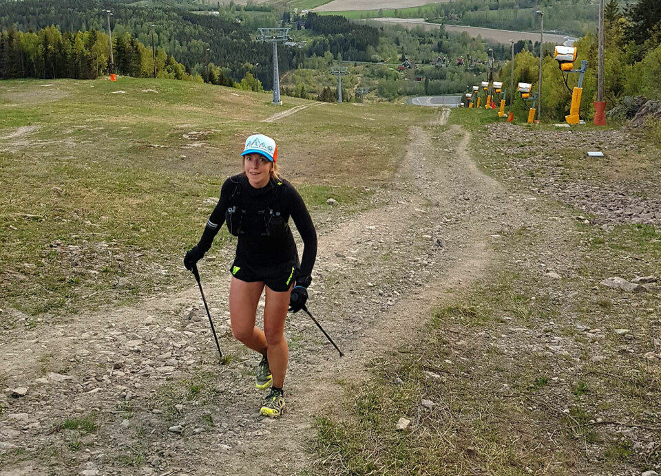 Alle som har løpt Oslos Bratteste, vet at Wyllerløypa er brattere enn det det ser ut som på dette bildet. Men Elisabeth Borgersen gav seg ikke før hun hadde klatra opp og ned nesten 30 ganger. (Foto: privat) Alle som har løpt Oslos Bratteste, vet at Wyllerløypa er brattere enn det det ser ut som på dette bildet. Men Elisabeth Borgersen gav seg ikke før hun hadde klatra opp og ned nesten 30 ganger. (Foto: privat)