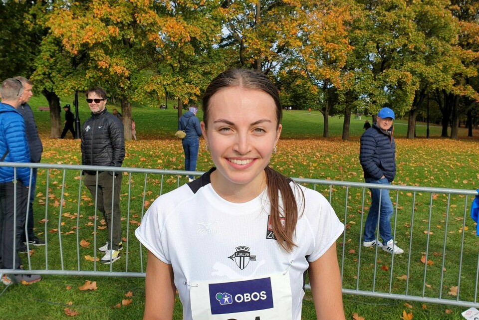 Ingeborg Østgård etter å ha sikret seg gullet på overdistansen 8 km terrengløp søndag. (Foto: Runar Gilberg) Ingeborg Østgård etter å ha sikret seg gullet på overdistansen 8 km terrengløp søndag. (Foto: Runar Gilberg)