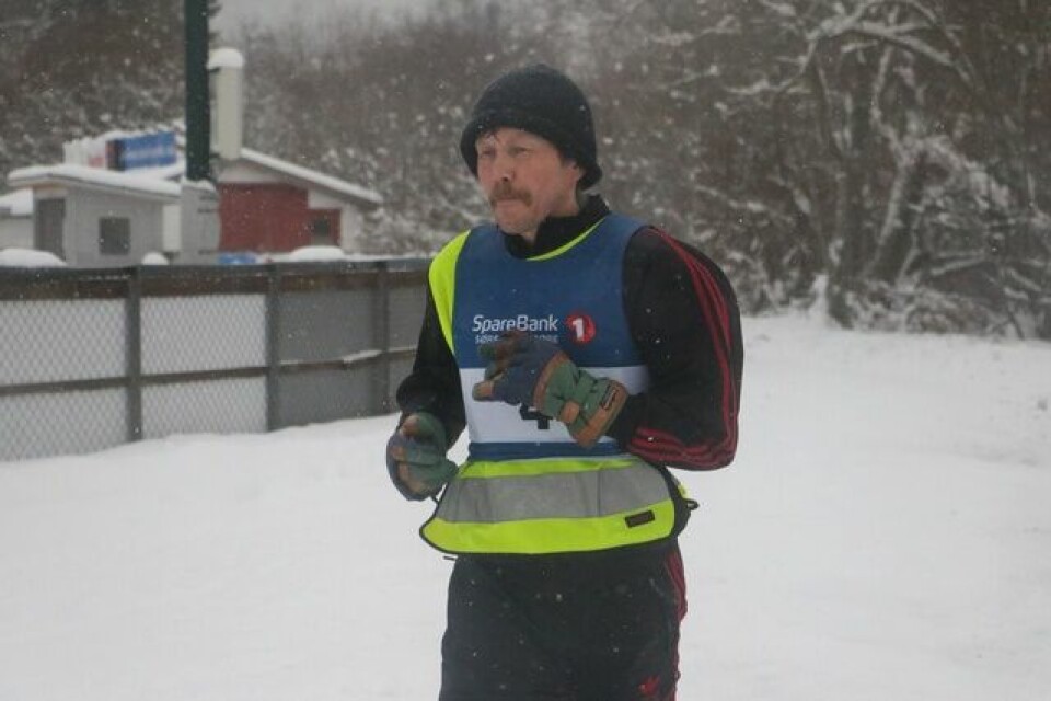 Bjørn Ole Vassbotn raskest rundt Rotevatnet på sin 50-årsdag 08.jpg