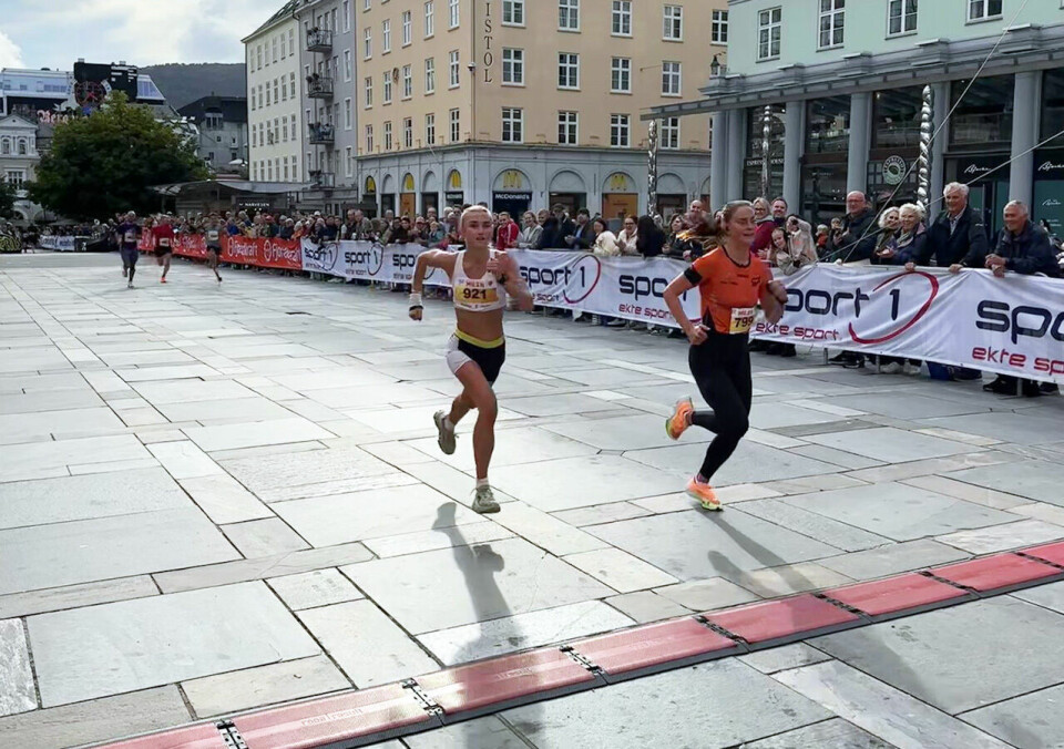 Jevnt oppgjør i Bergen City Milen kvinner-2-og-3-plass.jpg
