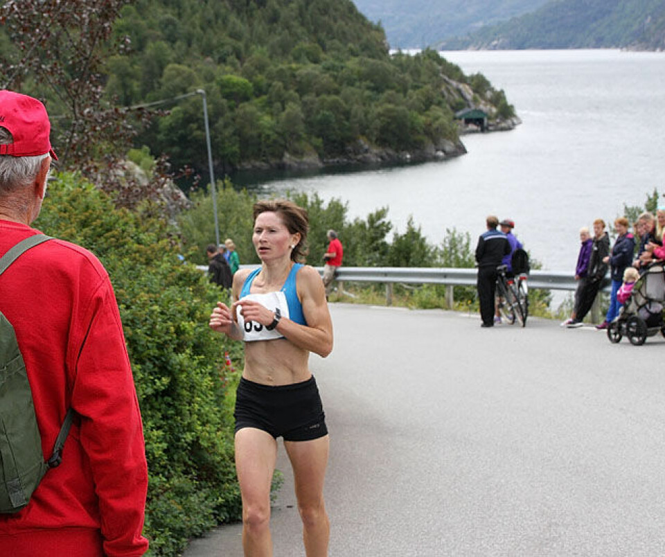 467.000 til kreftsaken mens Maryna Novik knuste rekorden i Åkrafjorden Maryna_Novik_mot_maal_IMG_0927.jpg