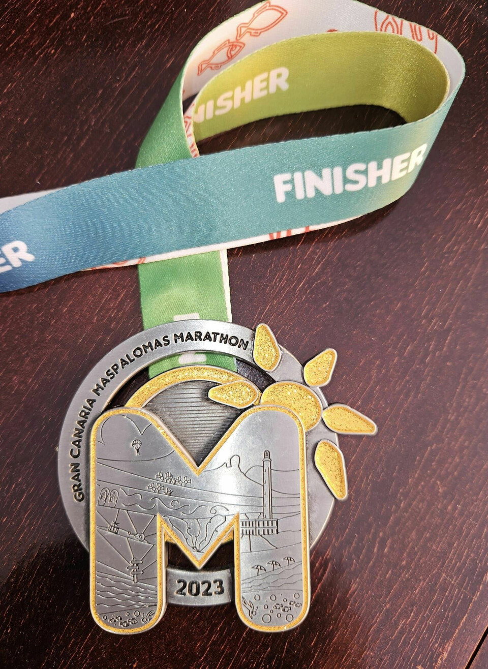 Norsk 3. og 5. plass i Maspalomas Marathon der ca. 40 fra Norge deltok Maspalomas-Marthon-medalje.jpg