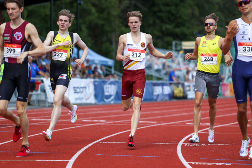 Tobias Grønstad og Sigurd Tveit tok ingen sjanser i forsøksheatene på 800 meter H2 312.jpg