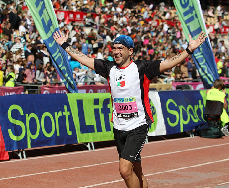Marthe Katrine Myhre satte pers og ble nr. 3 i Sevilla Marathon Opploep_juble_mye_publikum_A20G1536.jpg