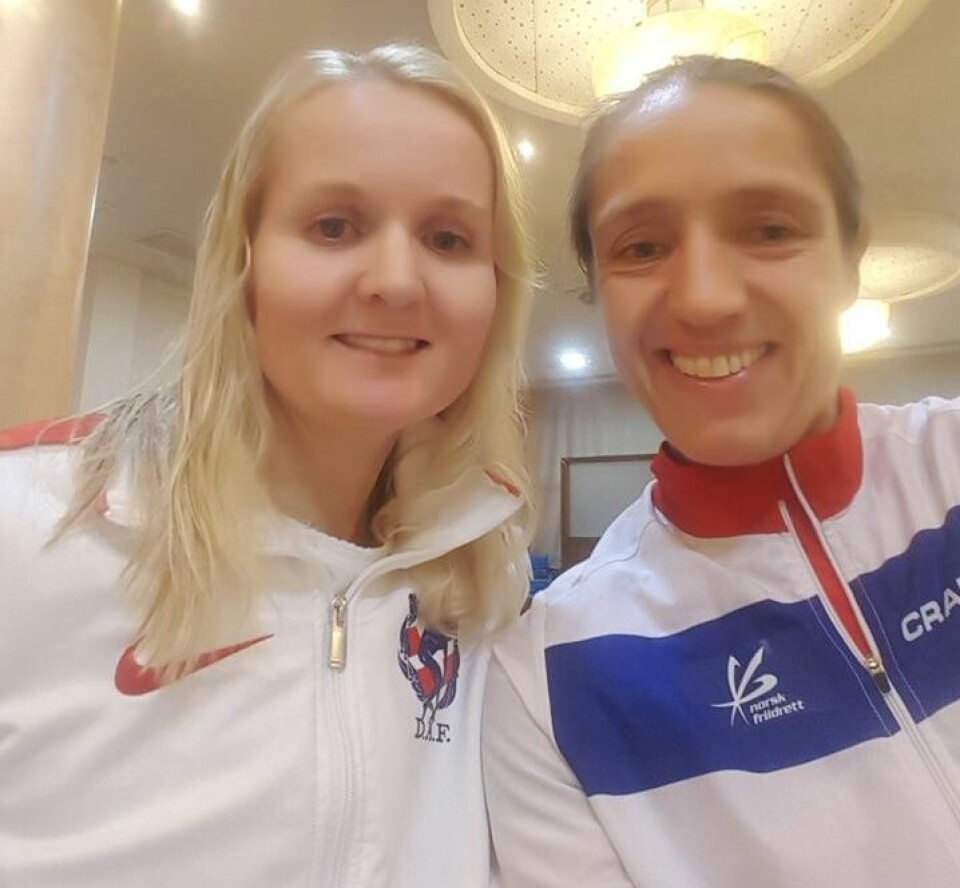 Norge nr 4, Hermansen nr. 15 med norsk rekord i VM 100 km Louise_og_Guro.jpg