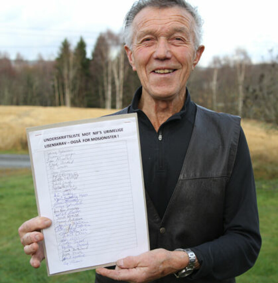 Samlet 150 underskrifter mot lisensen Rolf Hansen 31102013 008_ingressbilde