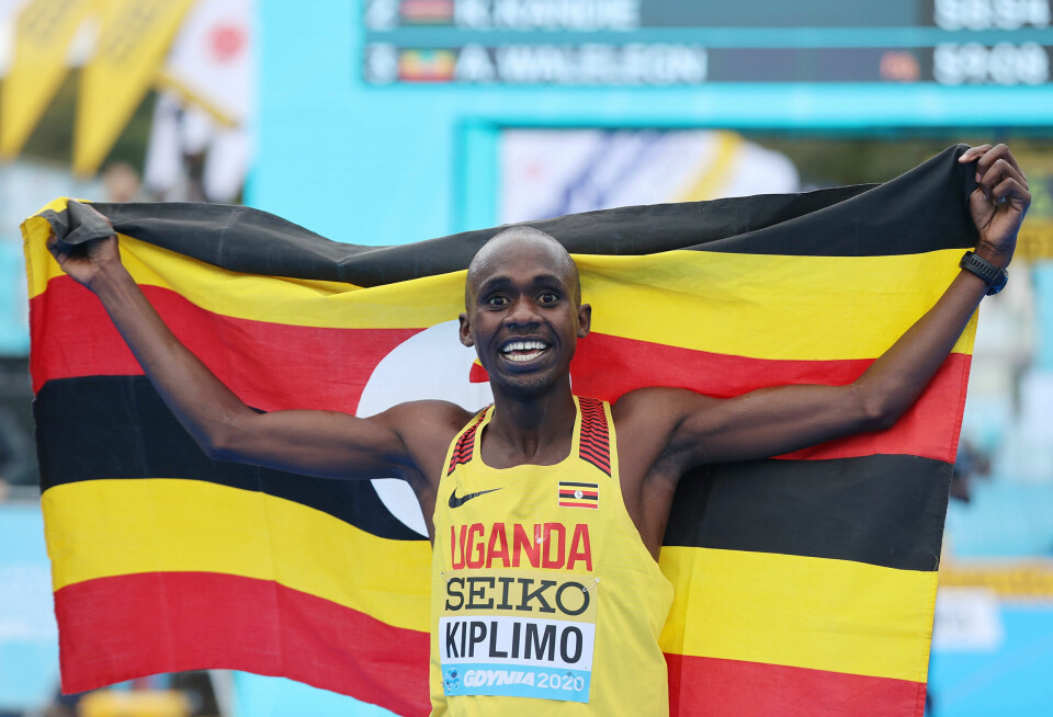 I fjor debuterte Jacob Kiplimo på halvmaraton med å bli verdensmester. Søndag satte 21-åringen verdensrekord på samme distanse. (Arkivfoto: Dan Vernon for World Athletics) I fjor debuterte Jacob Kiplimo på halvmaraton med å bli verdensmester. Søndag satte 21-åringen verdensrekord på samme distanse. (Arkivfoto: Dan Vernon for World Athletics)