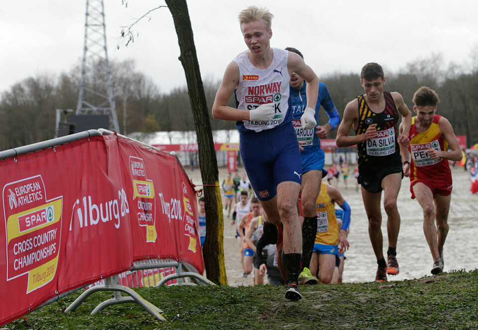 Veteran: Håkon Stavik er den mest rutinerte av de norske deltakerne og har allerede to junior-EM bak seg; begge i terrengløp. I desember i fjor var han med og sikret lagseier for Norge og ble nr. 22 individuelt. (Foto: Per Inge Østmoen) Veteran: Håkon Stavik er den mest rutinerte av de norske deltakerne og har allerede to junior-EM bak seg; begge i terrengløp. I desember i fjor var han med og sikret lagseier for Norge og ble nr. 22 individuelt. (Foto: Per Inge Østmoen)