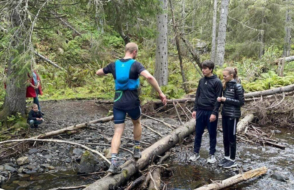 Det 50 km lange Saksumdal Ultra bød på ulike utfordringer i variert terreng. (Foto: arrangøren) Det 50 km lange Saksumdal Ultra bød på ulike utfordringer i variert terreng. (Foto: arrangøren)