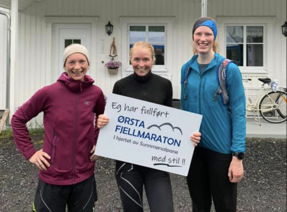 Jonne Lövkvist vant Ørsta Fjellmaraton Topp3_halv_damer_Foto Arild Foldal.jpg