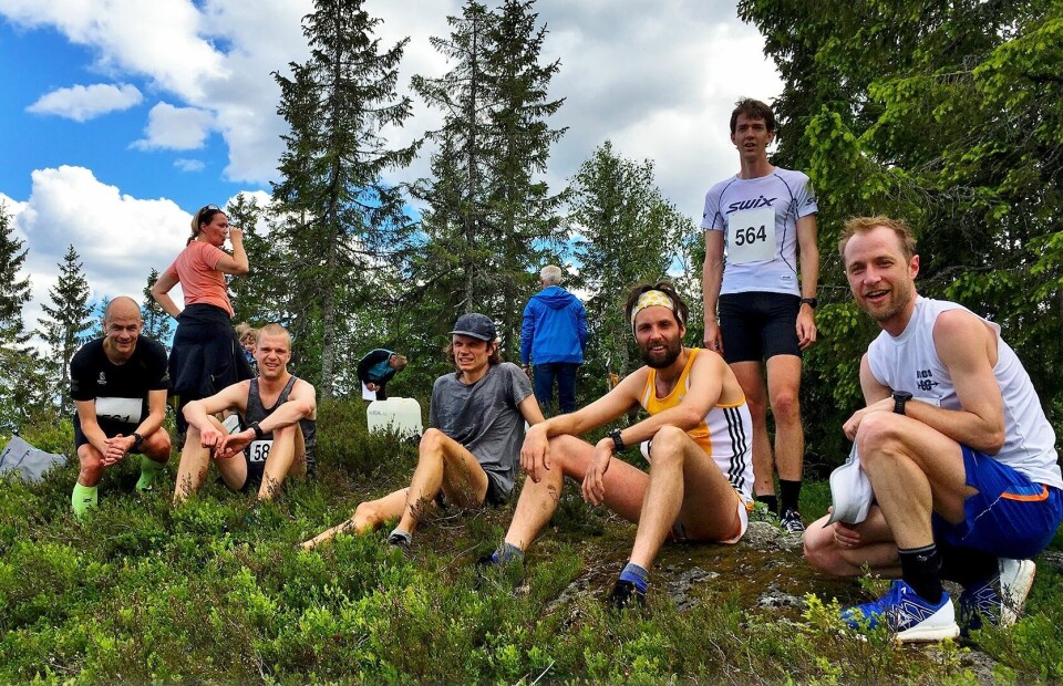 Sindre Buraas feiret 30-årsdagen med å vinne Buråskollen Opp deltagere_på-toppen_foto-OddvarRøsten.jpg