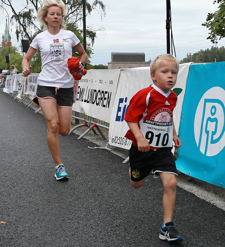 Flott norsk innsats i Kraftprovet i Trollhättan Knatt_Emil_Klinkenberg_Buhaug_saavis_mor_Aase_henger_med_AZ3T4338.jpg