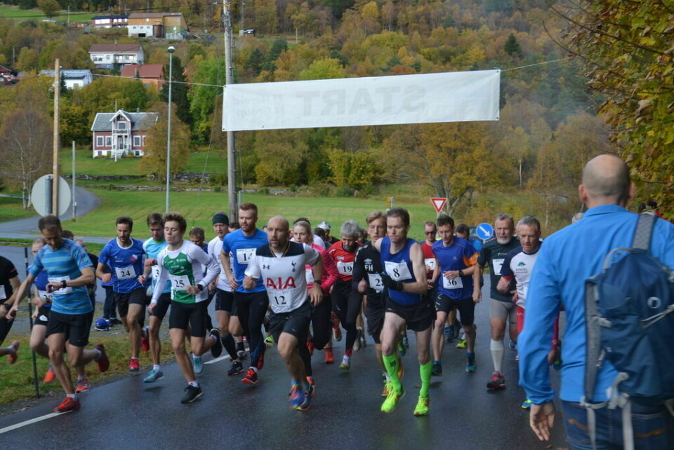 Snipsøyrvatnet rundt 2017. Foto: Arrangør. Snipsøyrvatnet rundt 2017. Foto: Arrangør.