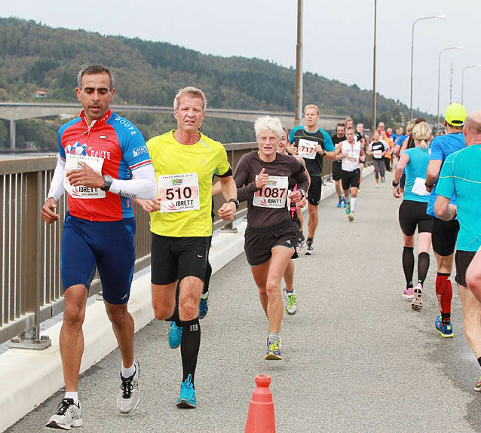 Marthe K. Myhre og Ørjan Grønnevig norgesmestre i halvmaraton Vending_fra_bro_til_bro_A20G0229.jpg