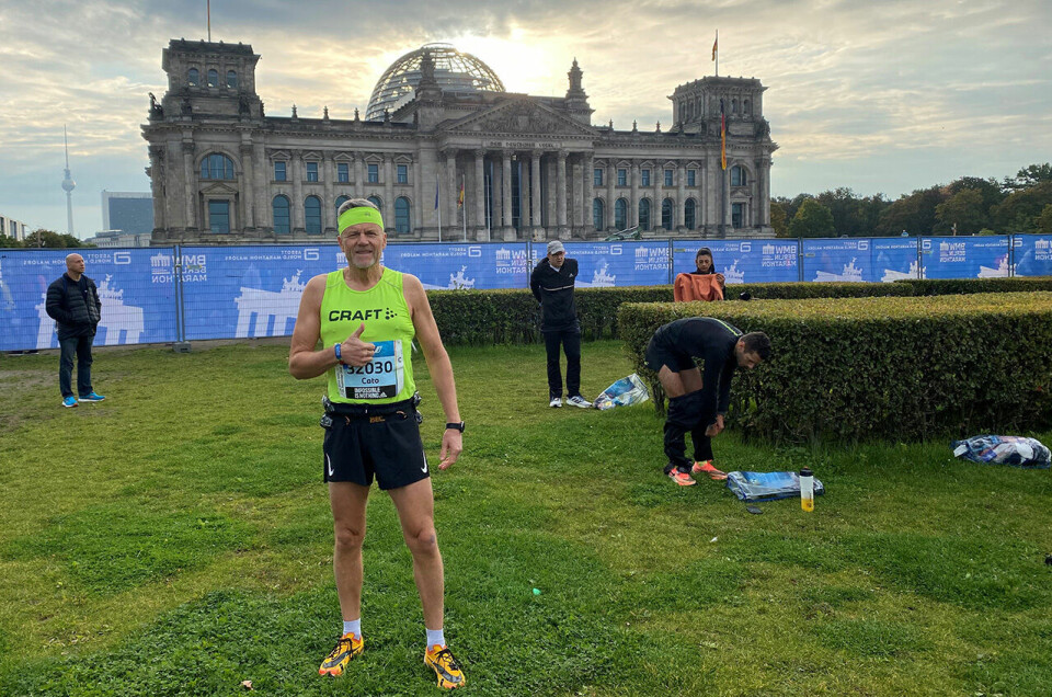 Cato Thunes kunne glede seg over pers og fjerdeplass i klasse 60-64 år med 2.56.26 i Berlin Marathon. (Foto: privat) Cato Thunes kunne glede seg over pers og fjerdeplass i klasse 60-64 år med 2.56.26 i Berlin Marathon. (Foto: privat)